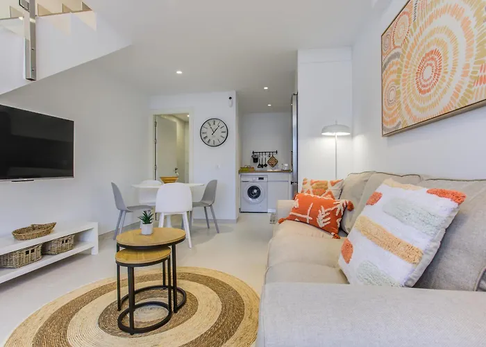 Homu Cherne - Muy Cerca De La Playa Appartement *